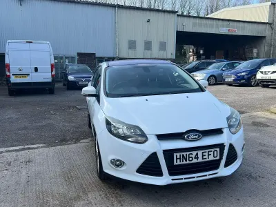 Used Ford Focus Zetec 2014 White Hatchback