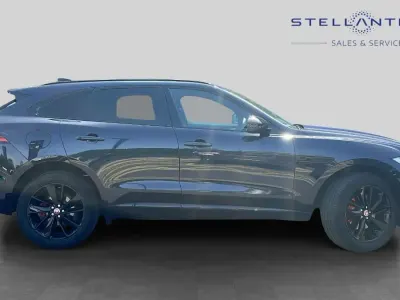 Used Jaguar F-Pace R-Dynamic 247 HP (181 kW) 2022 Blue SUV
