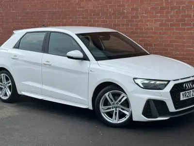 Używany Audi A1 Sportback S-Line 116 KM (85 kW) 2020 Biały Hatchback