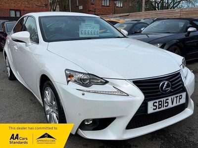 Used Lexus IS300h Executive Line 2015 White Sedan