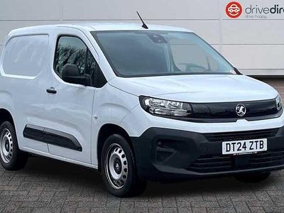 Used Vauxhall Combo S 102 HP (75 kW) 2024 White Van