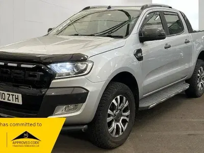 Usado Ford Ranger Wildtrack 200 CV (147 kW) 2017 Plateado Pickup/Camioneta