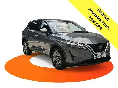 Begagnad Nissan Qashqai Acenta Premium 2023 Grå SUV