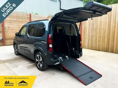 Used Peugeot Rifter Access 131 HP (96 kW) 2024 Blue MPV