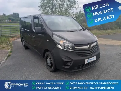 Usado Vauxhall Vivaro 95 HP (69 kW) 2017 Preto Monovolume
