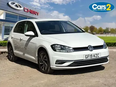 Usado VW Golf VII Match 115 HP (84 kW) 2019 Branco Citadino