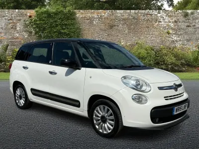 Used Fiat 500L Lounge 120 HP (88 kW) 2015 White MPV
