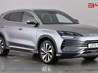Usado BYD Seal Comfort 218 CV (160 kW) 2025 Gris SUV