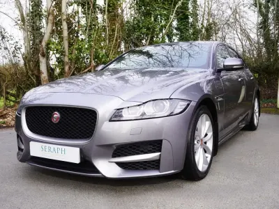 Używany Jaguar XF R-Sport 180 KM (132 kW) 2020 Szary Sedan/Limuzyna