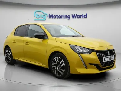 Second-hand Peugeot 208 Active+ 75 CP (55 kW) 2023 Galben Hatchback