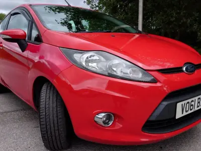 Usado Ford Fiesta 2011 Rojo Utilitario