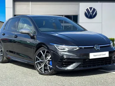 Używany VW Golf VIII R 320 KM (235 kW) 2023 Czarny Hatchback