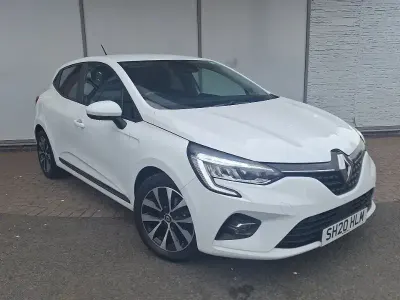 Used Renault Clio Iconic 72 HP (52 kW) 2020 White Hatchback