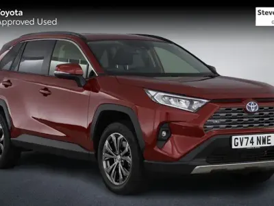 Usado Toyota RAV4 Design 218 HP (160 kW) 2025 SUV