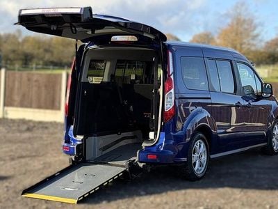 Used 2018 Ford Grand Tourneo Connect Titanium MPV | £13,950 (Fair price)