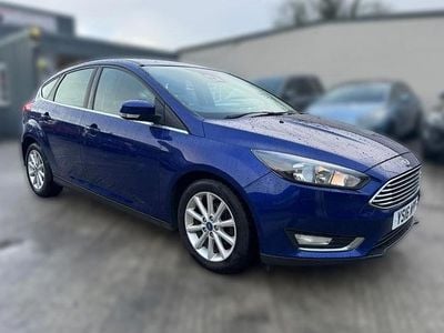Used Ford Focus Titanium 120 HP (88 kW) 2016 Blue Hatchback