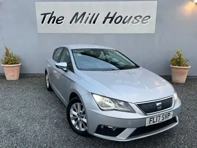 Begagnad Seat Leon Ecomotive 115 HK (84 kW) 2017 Silver Halvkombi