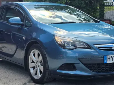 Used Vauxhall Astra GTC Sport 140 HP (102 kW) 2013 Blue Hatchback
