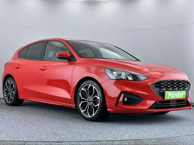 Used Ford Focus ST-Line X 125 HP (91 kW) 2018 Red Hatchback