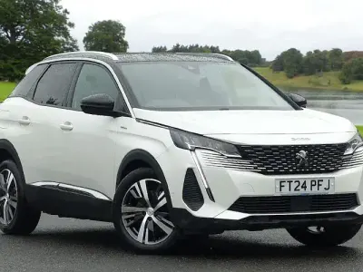 Used Peugeot 3008 Allure+ 179 HP (131 kW) 2023 White SUV