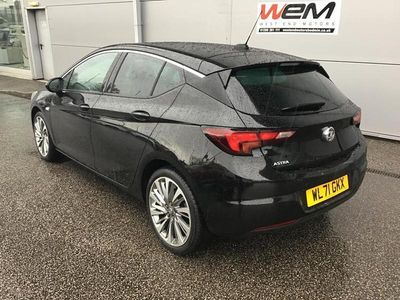 Used Vauxhall Astra Edition 143 HP (105 kW) 2021 Black Hatchback