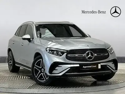 Begagnad Mercedes GLC300 AMG line 258 HK (189 kW) 2023 Silver Kombi