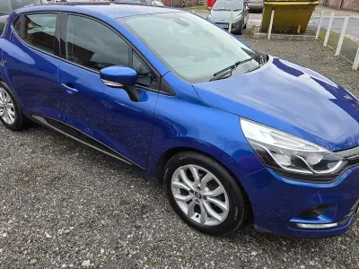 Used Renault Clio Dynamique 90 HP (66 kW) 2017 Blue Hatchback