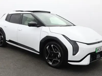 Used Kia EV4 GT-Line S 150 kW (204 HP) 2026 White Hatchback