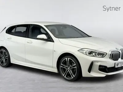 Usado BMW 118 M Sport 134 HP (98 kW) 2023 Branco Citadino