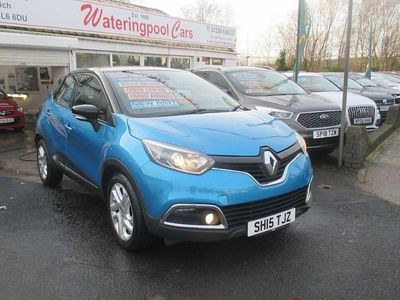 Blue/black Used 2015 Renault Captur Dynamique SUV | £5,995 (Fair price)