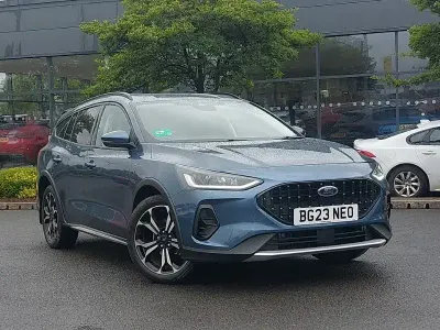 Used Ford Focus Active X 155 HP (114 kW) 2023 Blue Estate