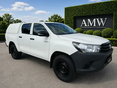 Used Toyota HiLux Active 150 HP (110 kW) 2017 White Pickup