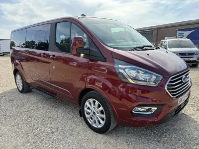 Used Ford Tourneo Custom Titanium 130 HP (95 kW) 2022 Red Van
