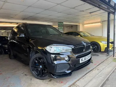 Begagnad BMW X5 M Sport 2016 Svart SUV