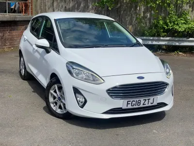 Used Ford Fiesta Zetec 100 HP (73 kW) 2018 White Hatchback
