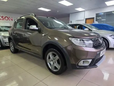 Used Dacia Sandero Comfort 95 HP (69 kW) 2019 Brown Hatchback
