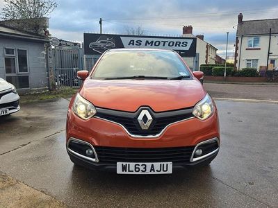 Second-hand Renault Captur Dynamique 90 CP (66 kW) 2014 Portocaliu SUV