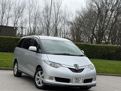 Usado Toyota Estima 2023 Plateado