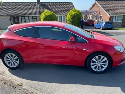 Used Vauxhall Astra GTC SRi 2013 Coupe