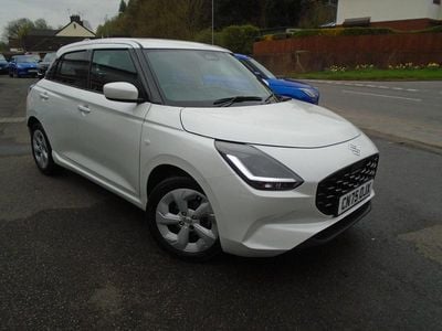 Used Suzuki Swift 2025 White Hatchback