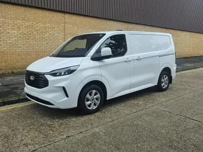 New Ford Transit Custom Limited 136 HP (100 kW) 2025 White Van