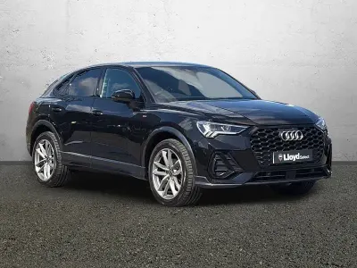 Używany Audi Q3 Black Edition 150 KM (110 kW) 2023 Czarny SUV