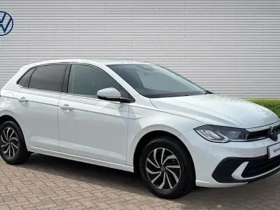 Used VW Polo Life 95 HP (69 kW) 2022 White Hatchback