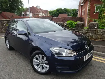 Used VW Golf VII SE 105 HP (77 kW) 2014 Blue Hatchback