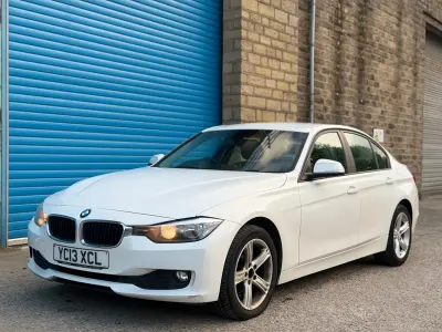 Used BMW 318 Comfort Edition 2013 White Sedan