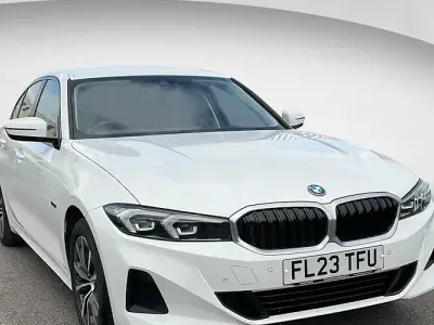 Used BMW 330e Sport Line 292 HP (214 kW) 2023 White Sedan