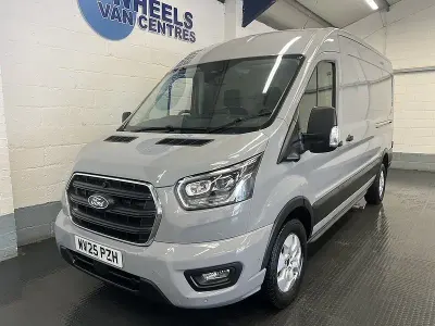 Usado Ford Transit Limited 165 CV (121 kW) 2025 Gris Van