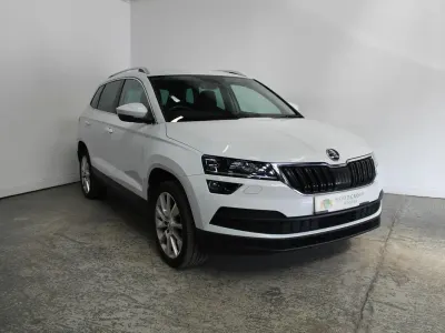 Used Skoda Karoq SE L 115 HP (84 kW) 2018 White SUV