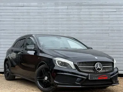 Käytetty Mercedes A200 AMG 2015 Musta Viistoperä