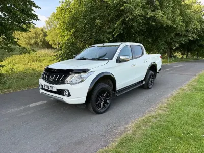 Used Mitsubishi L200 Warrior 181 HP (133 kW) 2018 White Pickup